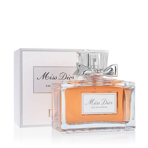 miss dior kleine flasche|Miss Dior fragrance.